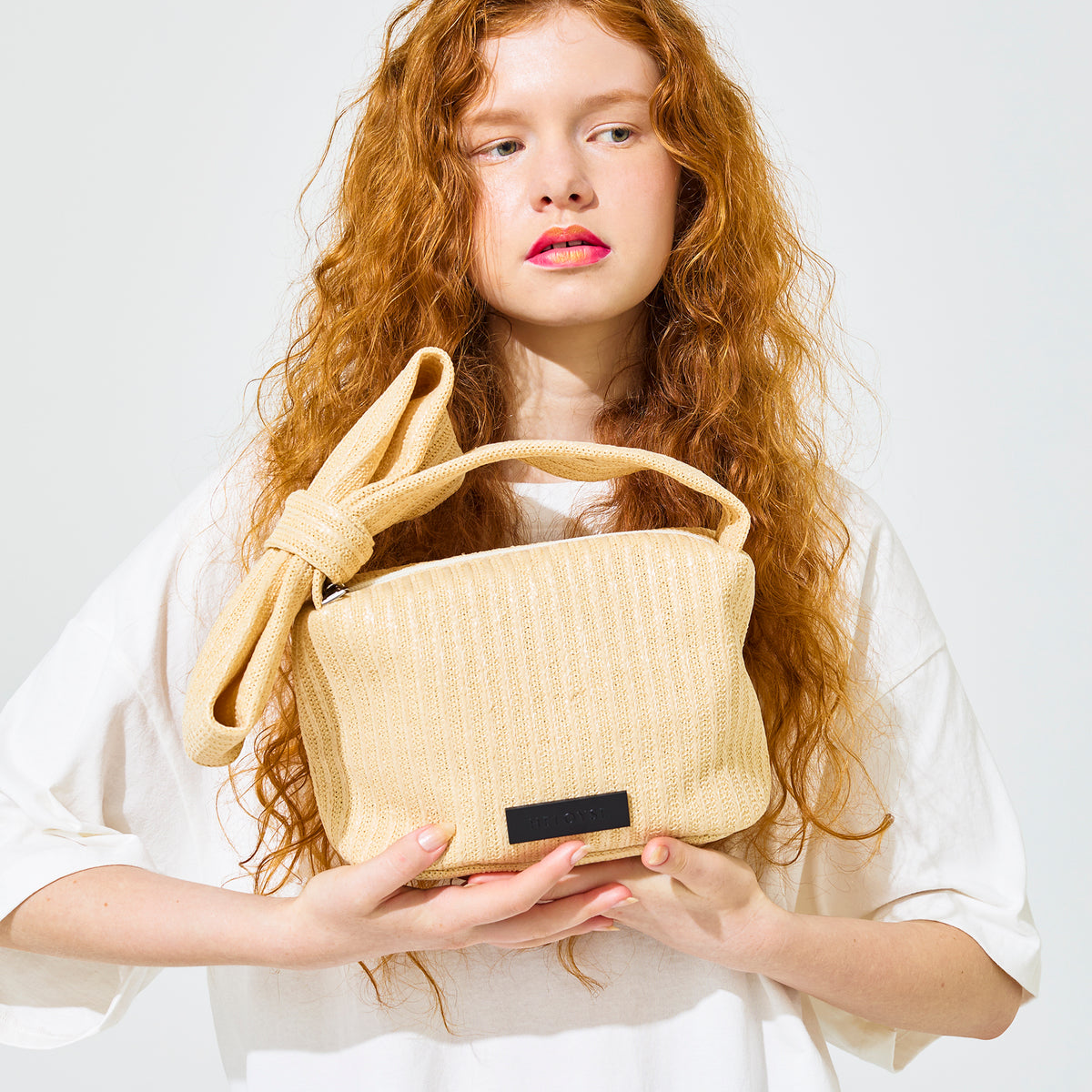 ribbon pouch raffia