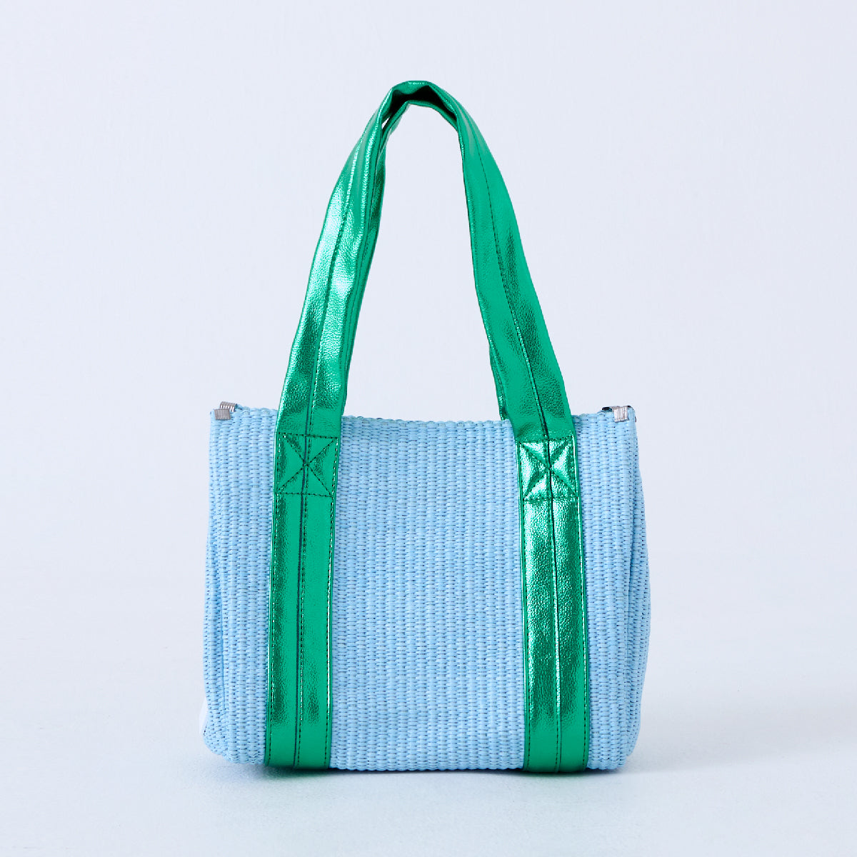 boxy tote raffia